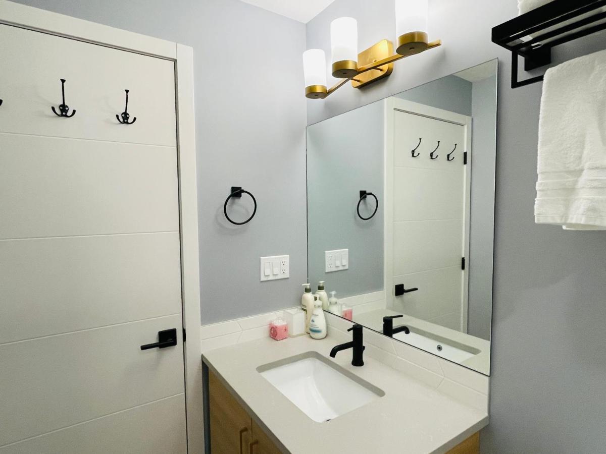 Joe'S Contemporary 2 King Bedrooms Vacation Home In Canmore Luaran gambar